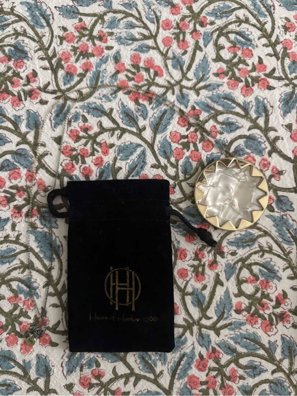 House of Harlow 1960 Gold & Mother-of-Pearl Star Compact Mirror